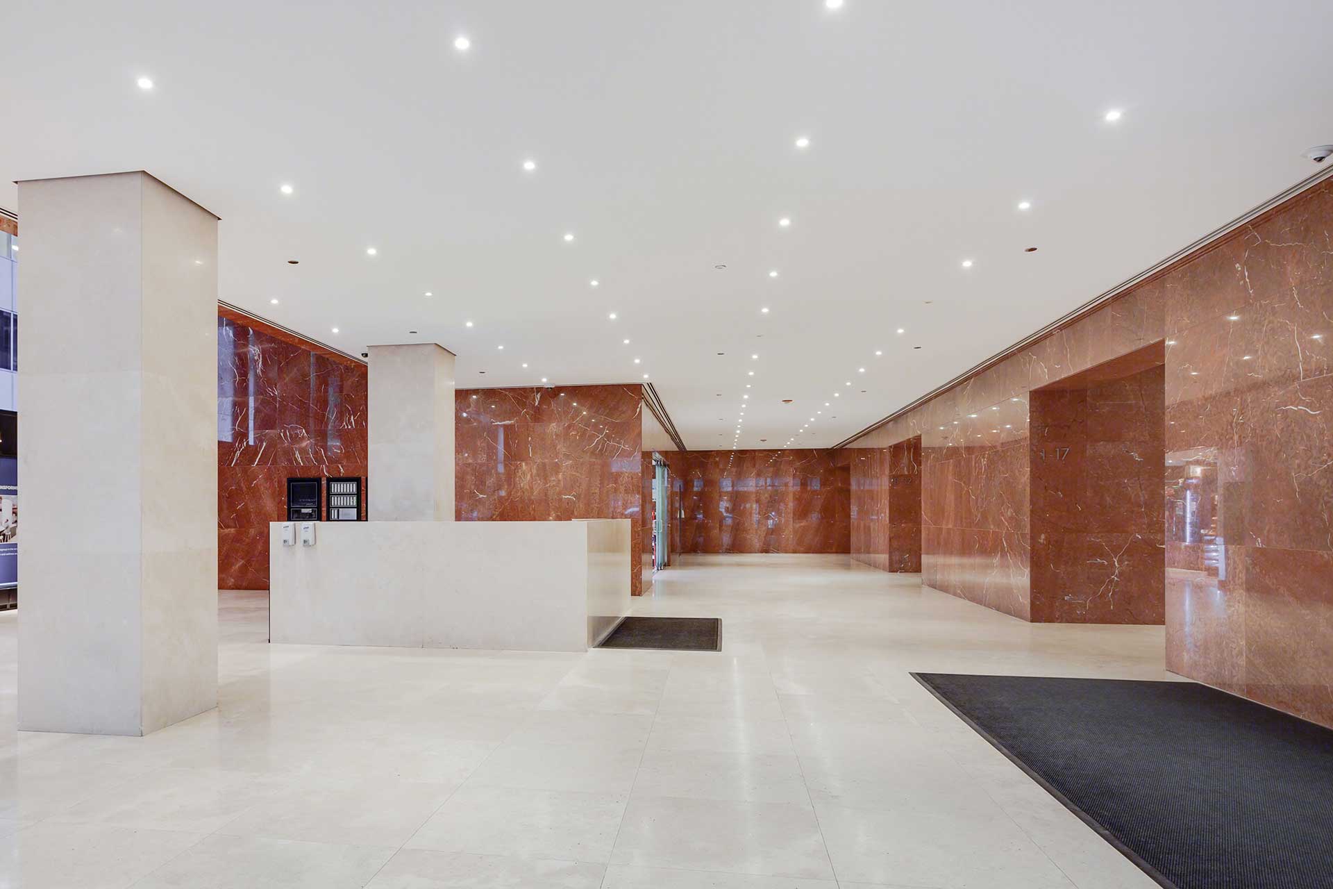 30 North LaSalle - Golub